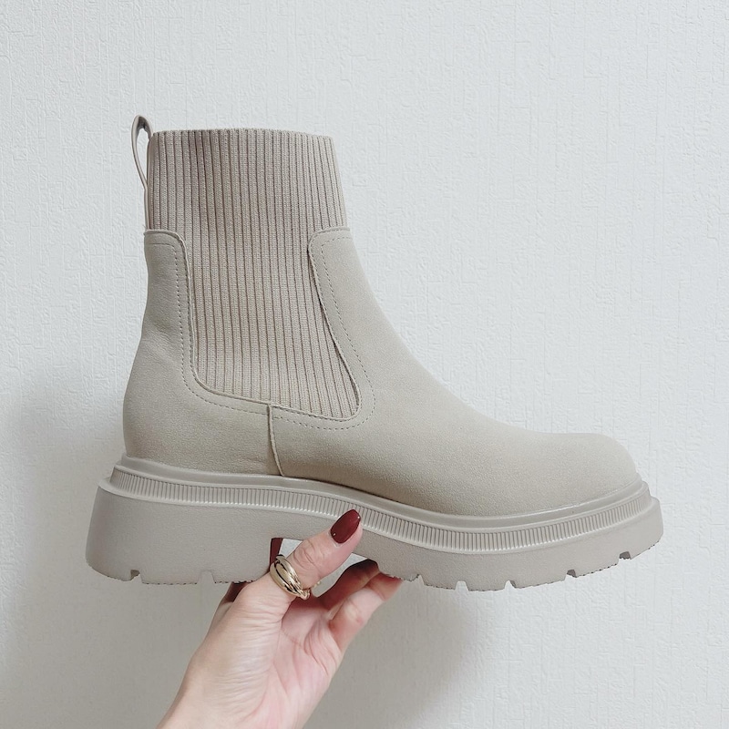 遂に2000円以下に値下げ!全然安く見えないGUの大人気ブーツ