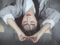 寒い朝、やる気が出ないあなたへ。そんな朝は「冬季うつ」サインかも！？