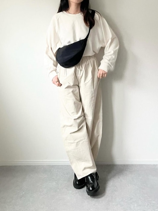 UNIQLO「スウェットクロップドシャツ」