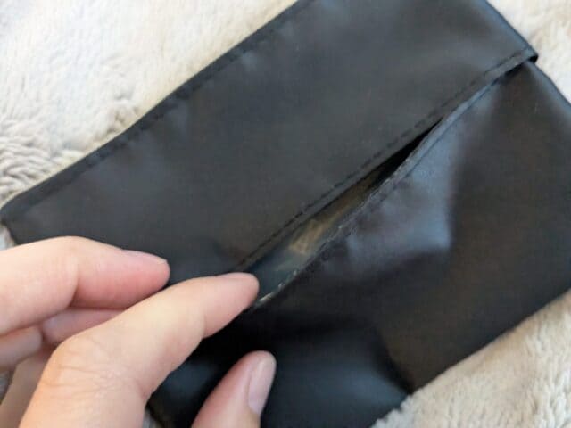 ティッシュポーチ背面