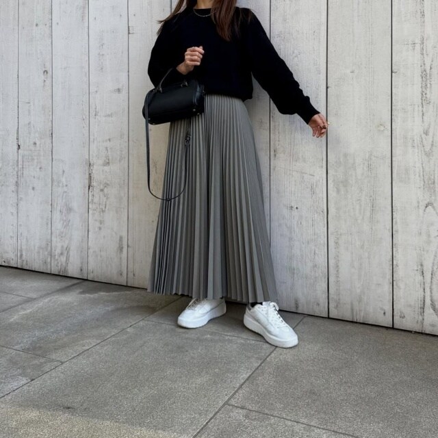 UNIQLO：C「スムースコットンクルーネックセーター」