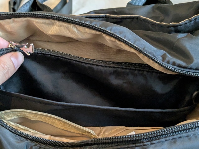 JTB完全監修3層バッグ中