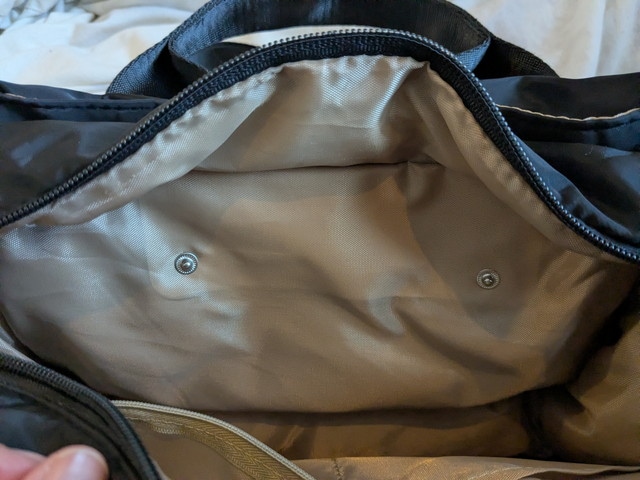 JTB完全監修3層バッグ開いたところ