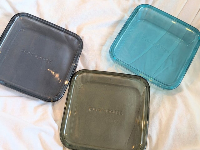 iwaki耐熱調理容器 3色を並べた比較写真