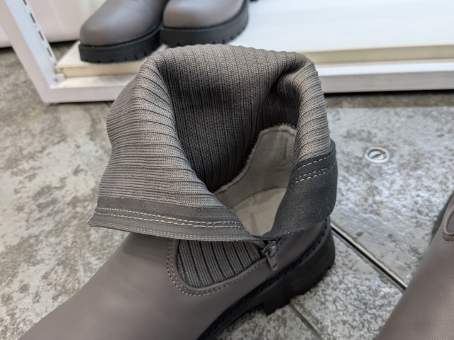 ロングブーツのファスナー