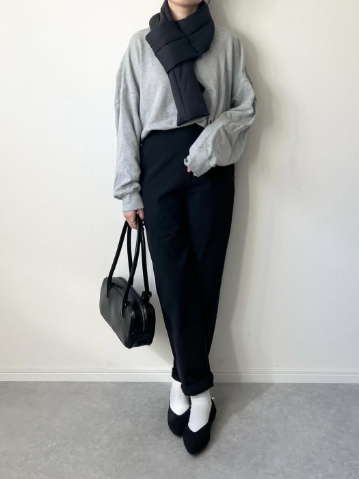 UNIQLO「ウォームストレッチパンツ」