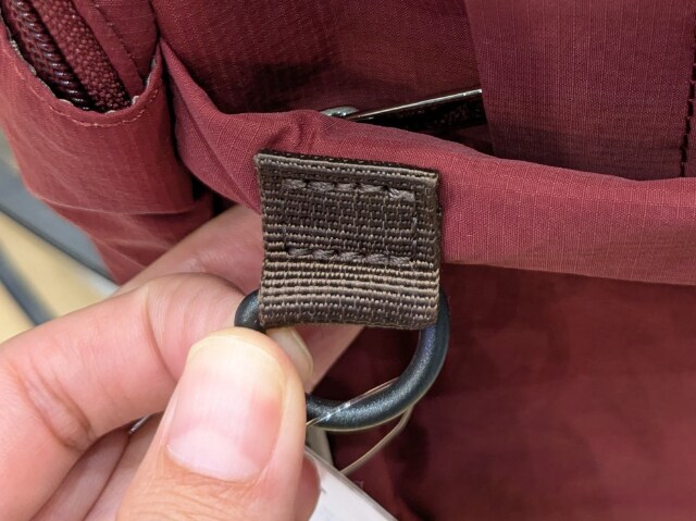 丸い洗いできるかばんデイリュックのカラナビ