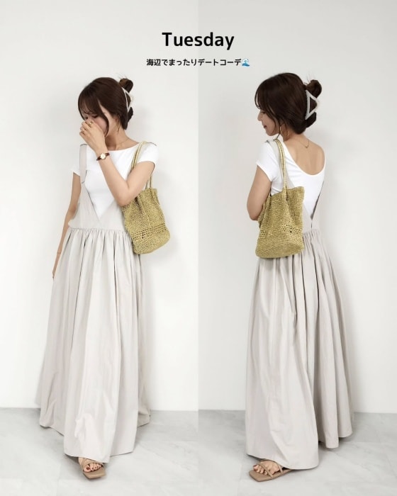 UNIQLOのホワイトの「エアリズムコットンローバックブラTシャツ」