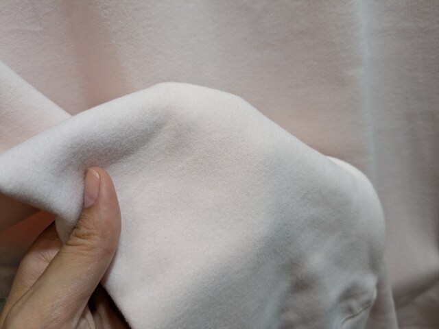 レディースメディヒール(R)ウォームトレーナーの生地感