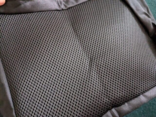 ショルダーバッグ背面