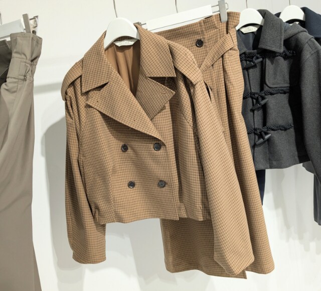 ショートトレンチチェックコート