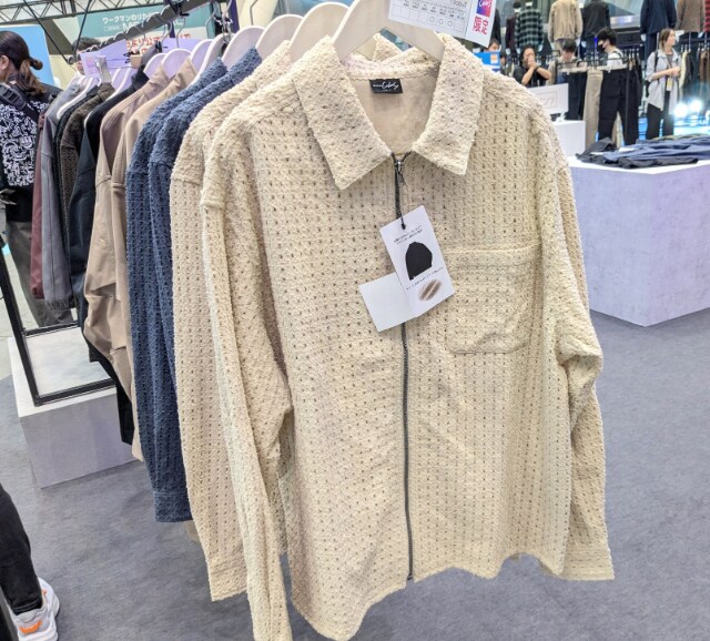 デザインメッシュジャガードジップシャツ