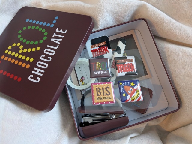 あの「チロルチョコ」が可愛すぎるステーショナリーセットになって登場!