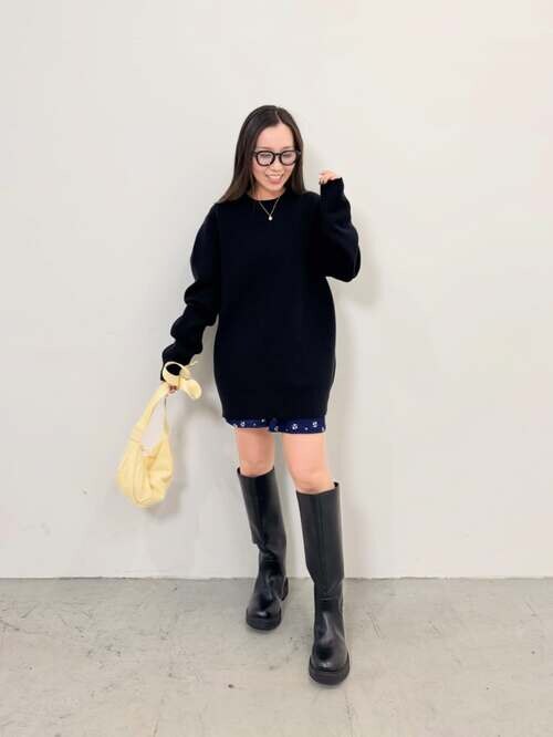 UNIQLOのブラックトップス3