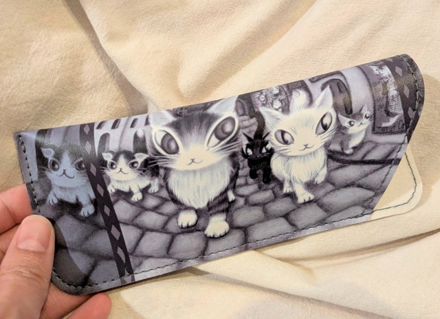 猫のダヤン 大きく見える! おしゃれなルーペメガネ