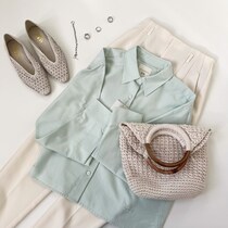 春まで大活躍！【UNIQLO】定番オックスフォードシャツが優秀×可愛いすぎる…