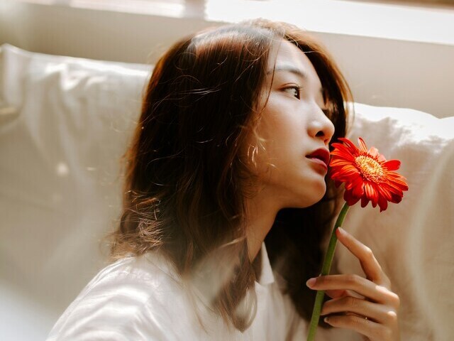 【解説】ときめきは最強の美容液「恋ホルモン」の効果とは