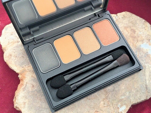 Mandala Eye Paletteの写真