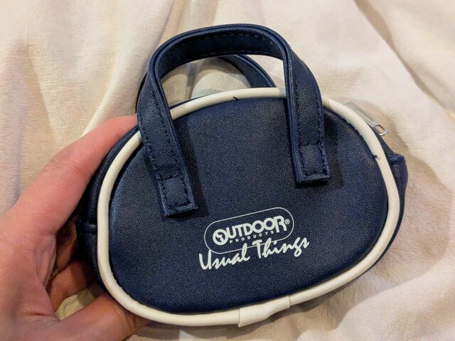 バッグ形ポーチ正面 OUTDOOR PRODUCTS Usual Things ロゴプリント(ネイビー×ホワイトパイピング、持ち手付き)