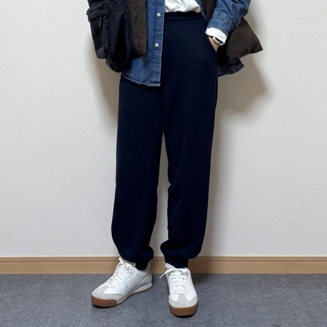 【値下げ990円】UNIQLO、ラクなのにきれい見えする神パンツ