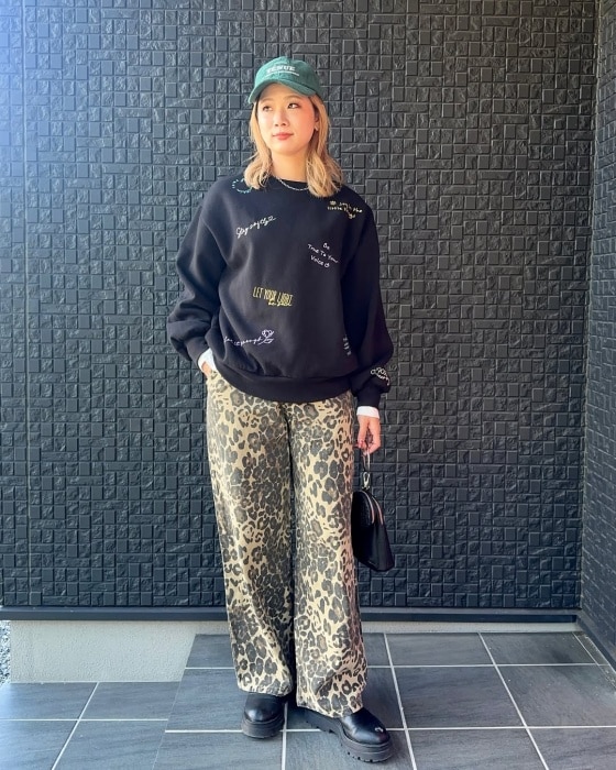 しまむら「ヒョウ柄パンツ」