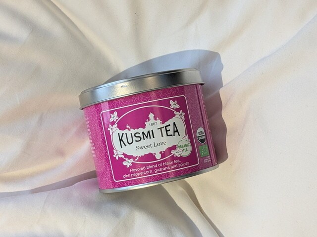 ギフトにもおすすめ！入手困難だったクスミティーの「Sweet Love」が再販♡