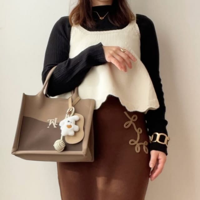 しまむら「ペプラムニットキャミソール」