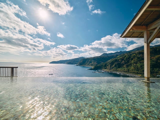 伊豆の人気日帰り温泉♡絶景インフィニティ露天風呂＆ねころびラウンジをレポ