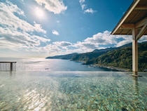 伊豆の人気日帰り温泉♡絶景インフィニティ露天風呂＆ねころびラウンジをレポ