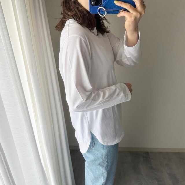 UNIQLO「ソフトコットンラウンドヘムT/長袖」