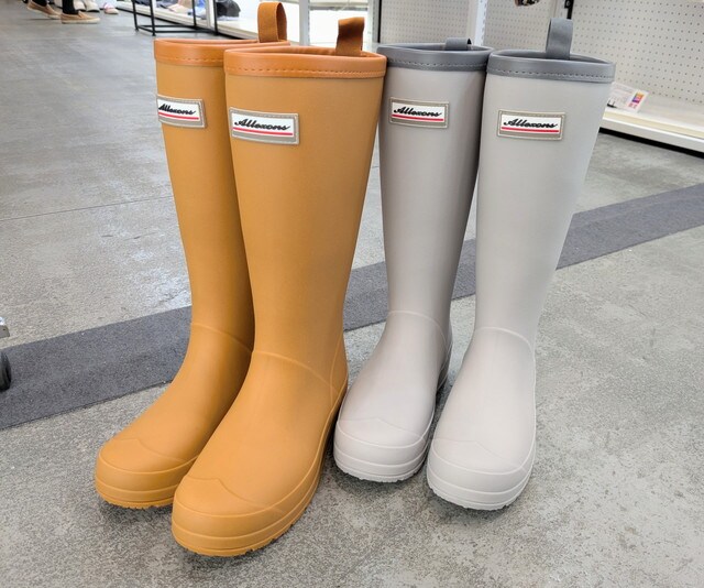 2色のレディースサファリライトレインブーツ