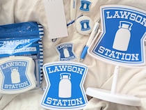 争奪戦注意！ローソンの看板がそのまんま！限定付録3種を全部見せ