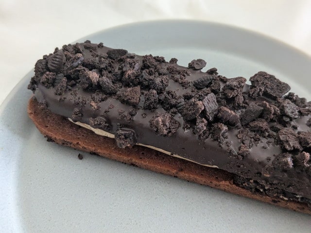 大阪ブラックサンダー ザクザクチョコクッキーサンド(キャラメル)中身