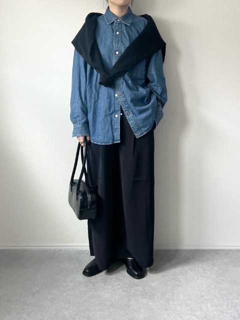 ドレープワイドパンツを着たコーデ