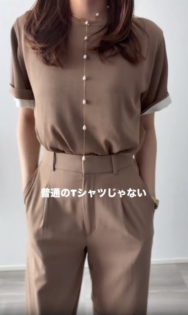 UNIQLO:CのボクシーニットTのコーデ