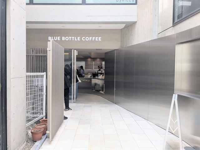 ブルーボトルコーヒー 原宿カフェ 外観