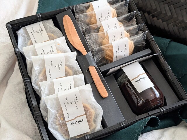 和洋折衷マドレーヌMONAKA 中身