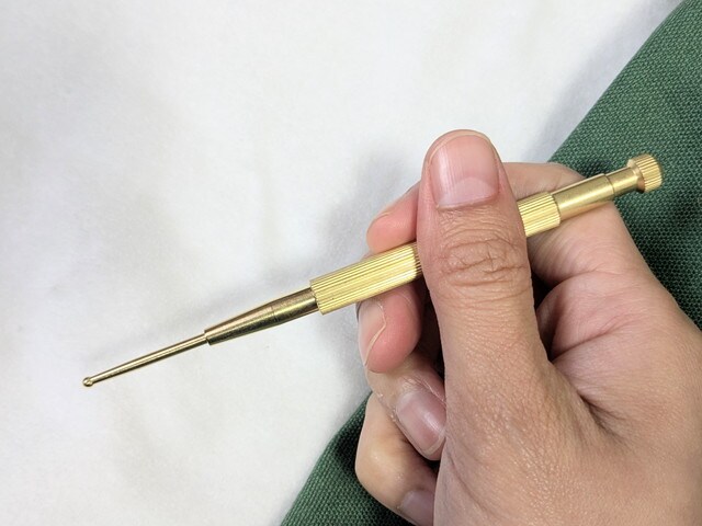 ミミミ ツボフェイスポインター 手で持った全体像