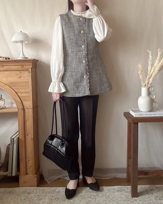 しまむら「ツイードペプラムジレ」