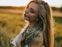 夕方だけ顔色が沈む…！巡り貯金で透明感を守る新習慣