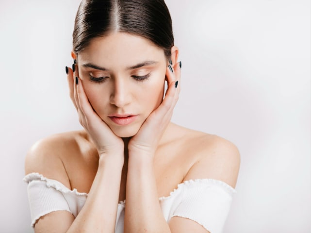 女性