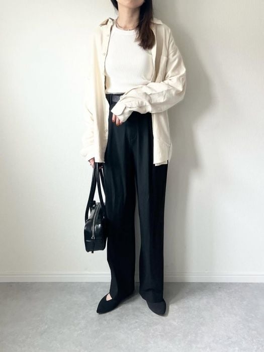 UNIQLO「ホルターネックブラタンクトップ」