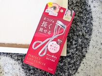 自まつげを最大限きれいに！神崎恵さんプロデュースのカーラーが誕生しました♡