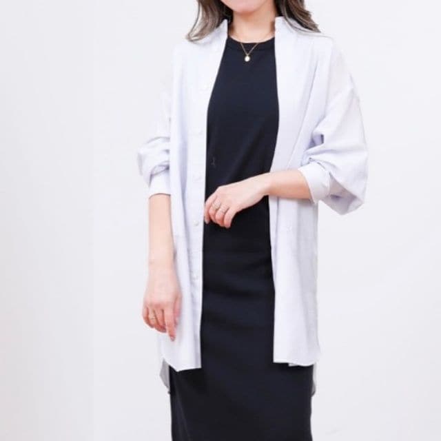 Uniqlo U「スタンドカラーシャツ」