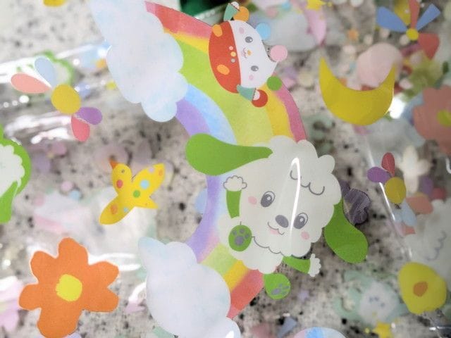 カラフルなキャラクター
