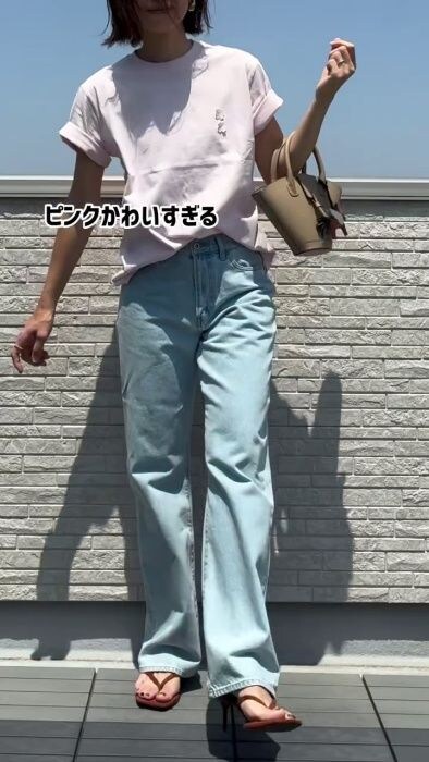 UNIQLO and Cecilie Bahnsen「グラフィックT」
