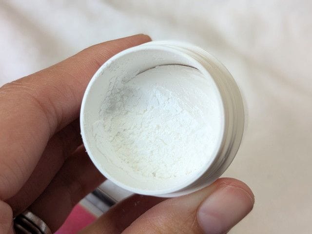 &be UVスムースパウダーの中のパウダーを開けて見た様子