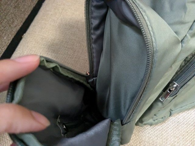 古川優香 多機能Shoulder Bagのサイドポケットファスナー金具