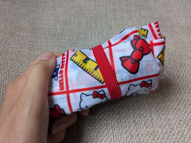 HELLO KITTYレトロエコバッグの内側総柄アップ