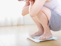 【医師監修】毎年0.5～1kg!? 更年期に急に太り始める人の共通点